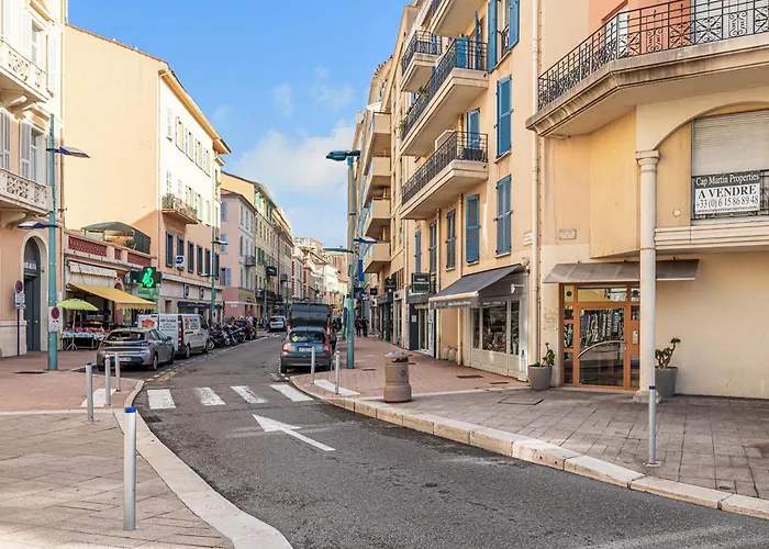 Queen Garden - Happy