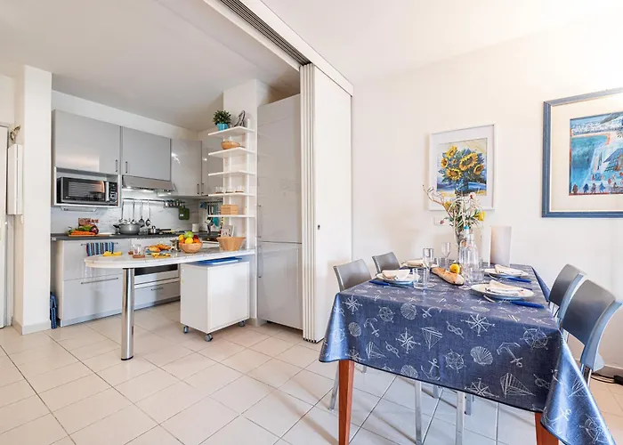 Queen Garden - Happy Apartment